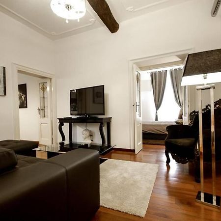 Banchi - Classic Apartment Between Navona And Campo Dei Fiori Roma Dış mekan fotoğraf